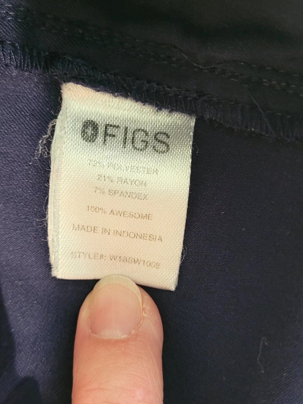 Navy, Banepa, 4 Pocket Scrub Top, Small - Picture 6 of 8